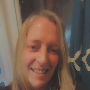 Meet your Posher, Leigh